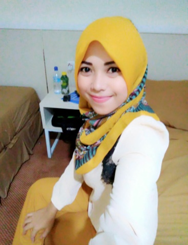 PNS Selayar Ini Bilang Rina Nose Sangat Cantik Kala Berhijab