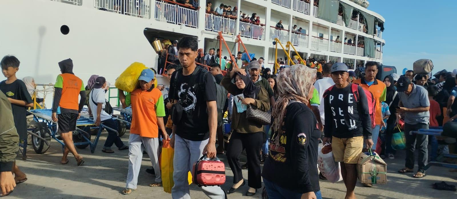 Arus Mudik di Pelabuhan Nusantara Parepare Meningkat, Pemudik Capai 19.135 Orang