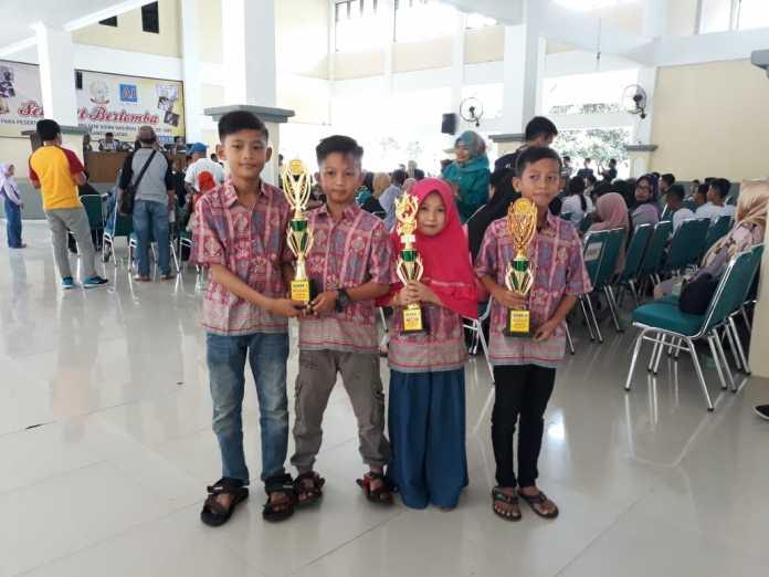 pelajar-smpn-kabupaten-barru-memboyong-sejumlah-juara-pada-olimpiade-sains-osn_20180716_150322.jpg