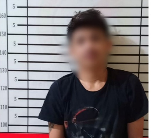 pelaku-masdar-alias-adda-27-saat-ini-sedang-menjalani-pemeriksaan-polres-bantaeng.jpg
