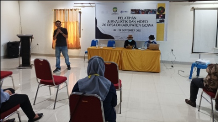 pelatihan-jurnalistik-pemdes-gowa.jpg