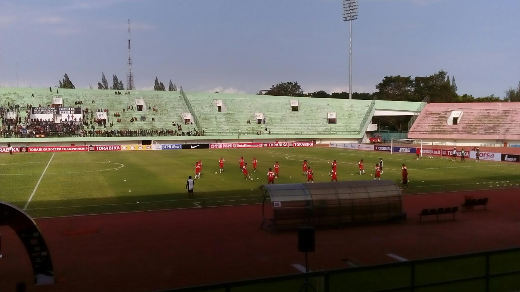 pemanasan-psm-makassar-di-solo_20160821_172857.jpg