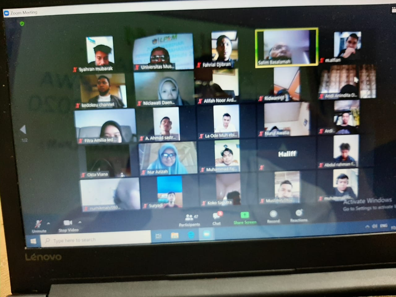 pembekalan-kuliah-kerja-nyata-kkn-umi-makassar-berlangsung-via-daring-kamis-1862020.jpg