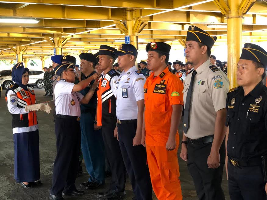 Begini Kesiapan Posko Angkutan Laut Lebaran Tahun 2019 di Pelabuhan Makassar - pembukaan-posko-pos-koordinasi-angkutan-laut-2.jpg