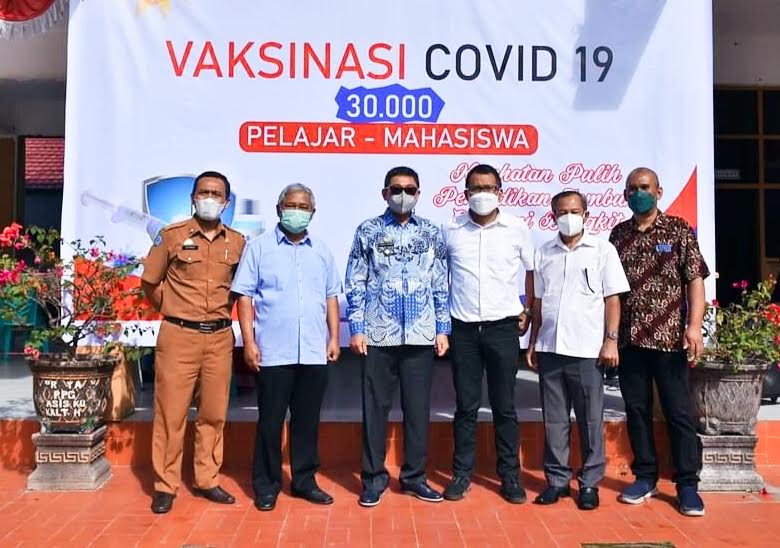 pemkab-toraja-utara-launching-30-ribu-dosis-vaksin-bagi-pelajar-dan-mahasiswa.jpg
