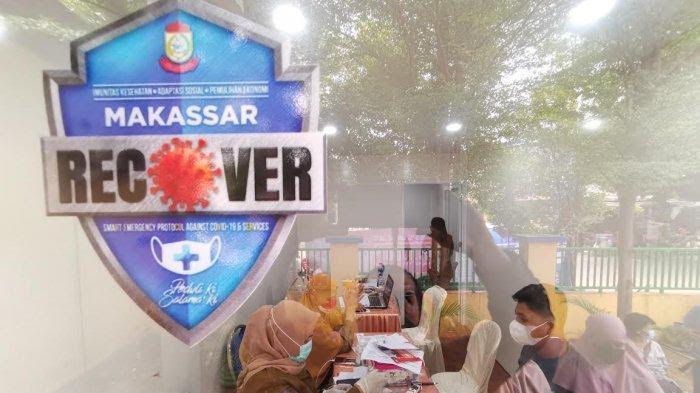pemkot-makassar-meresmikan-vaksinasi-massal-gerakan-100-rt-1-hari-100-persen.jpg