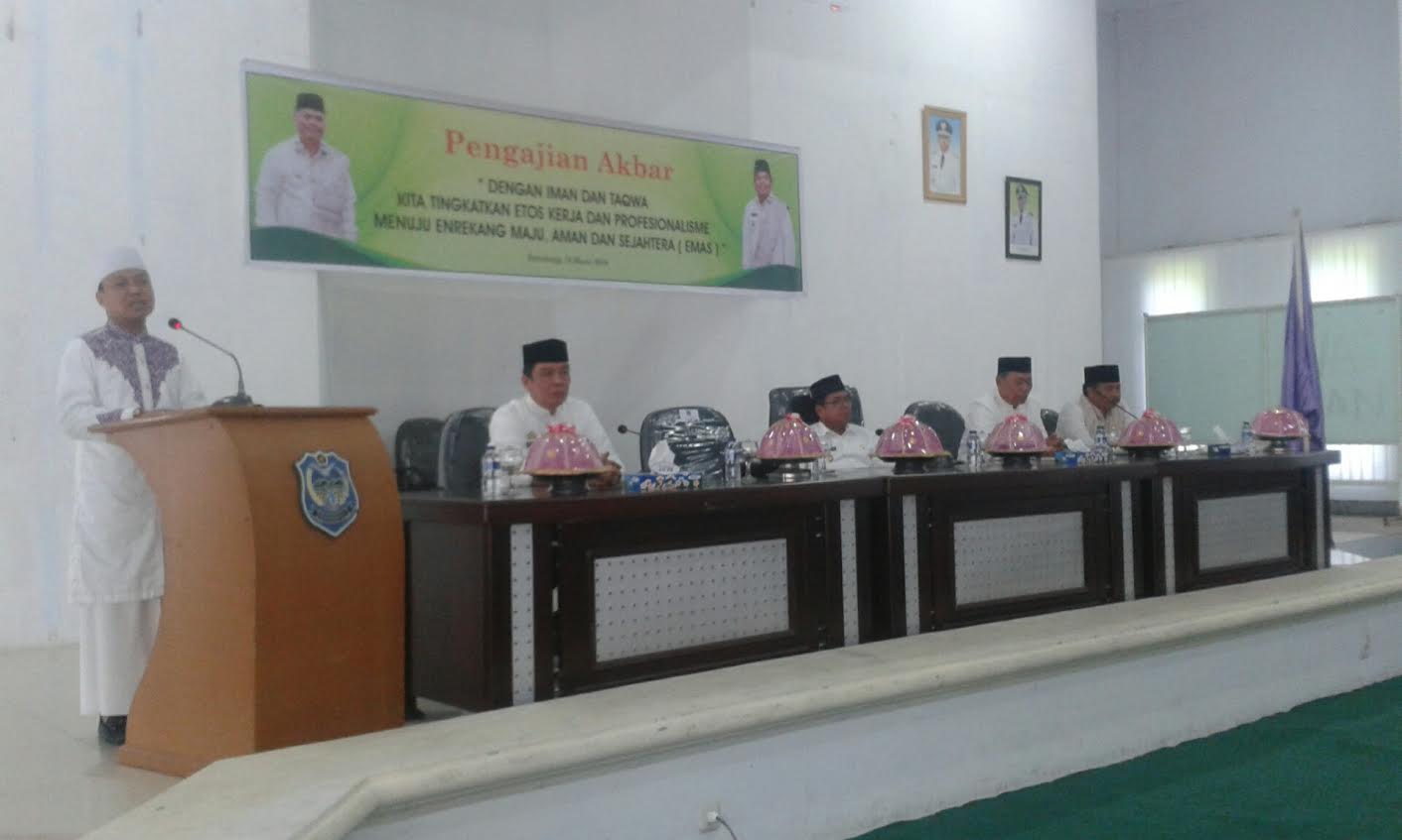Ustad Das’ad Ceramah di Pengajian Akbar Pemkab Enrekang