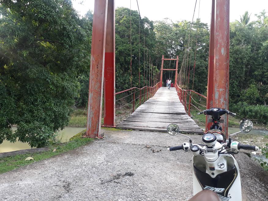 Bikin Malu, Remaja di Sinjai Ditangkap Basah Berhubungan Badan di Jembatan Merah Gareccing