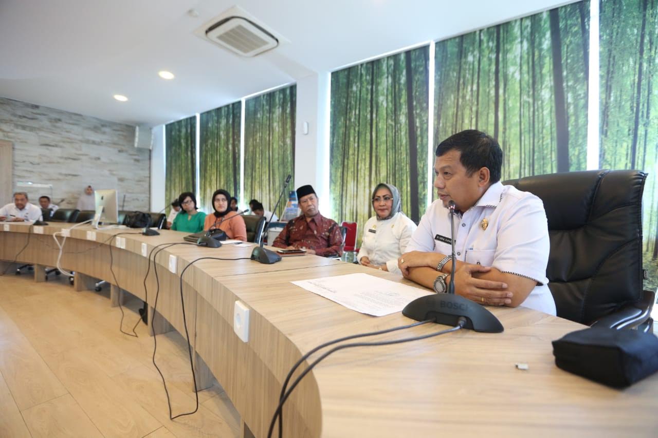 penjabat-wali-kota-makassar-iqbal-suhaeb-kanan.jpg
