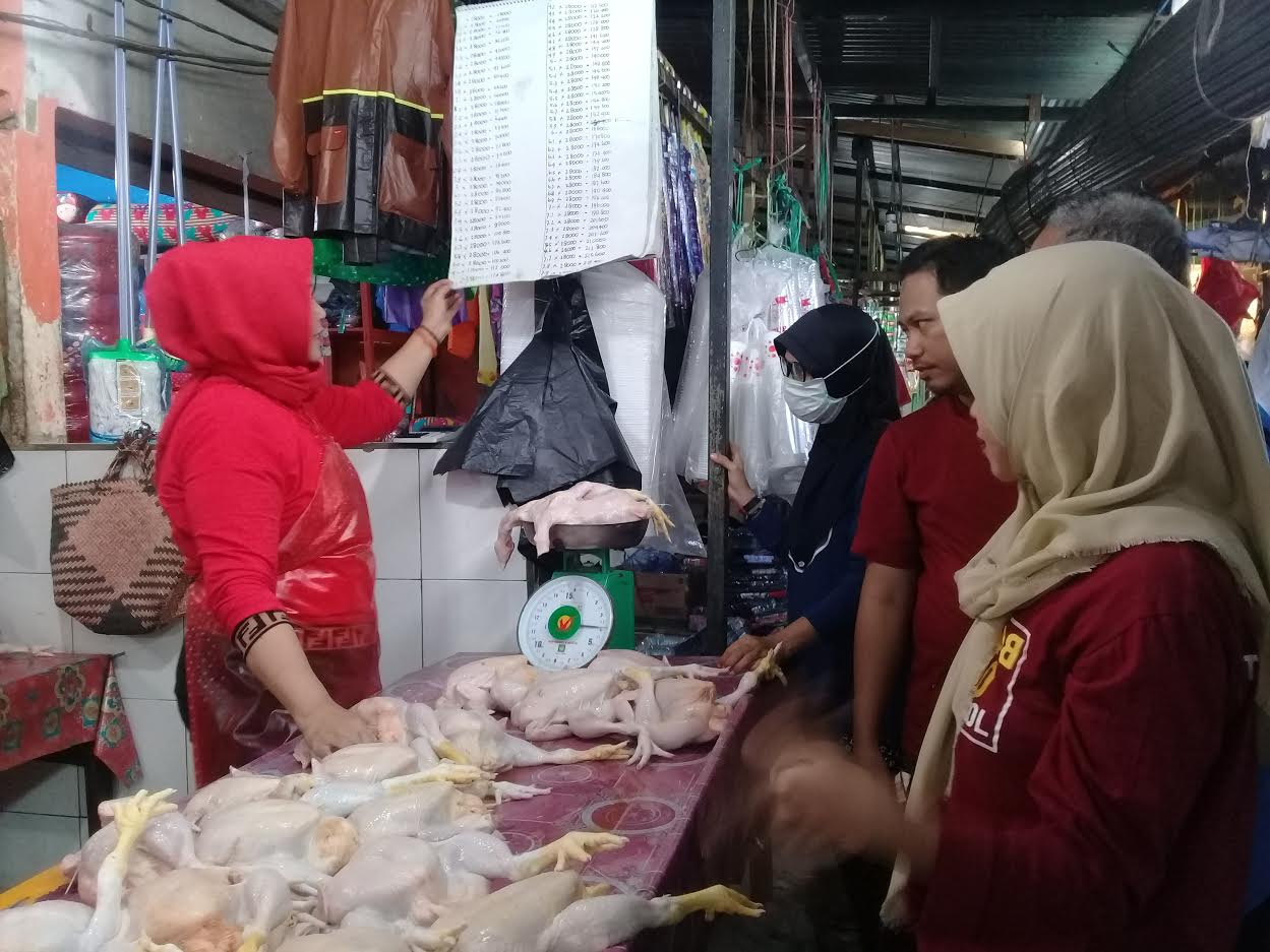 Harga Ayam Potong di Pangkep Masih Stabil