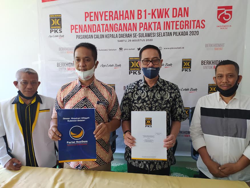 penyerahan-b1-kwk-ke-pasangan-maros-unggul-di-kantor-dpw-pks-sulsel-jl-insinyur-sutami.jpg