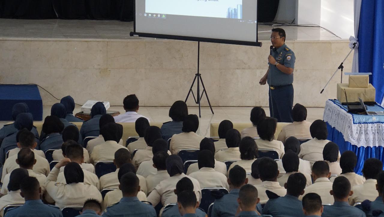 personel-lantamal-vi-terima-ceramah-kesehatan-tentang-serba-serbi-bpjs-dan-tumor.jpg
