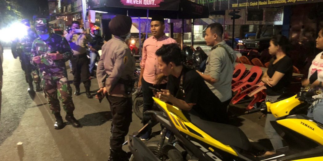 personel-polsek-bontoala-polrestabes-makassar-melaksanakan-patroli.jpg