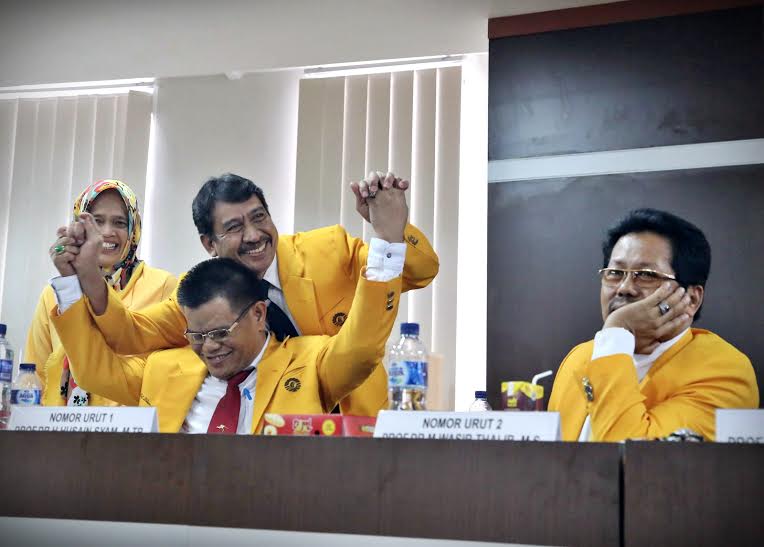 Prof Husain 'Putus' Mata Rantai 'Dinasti' Sinjai di UNM