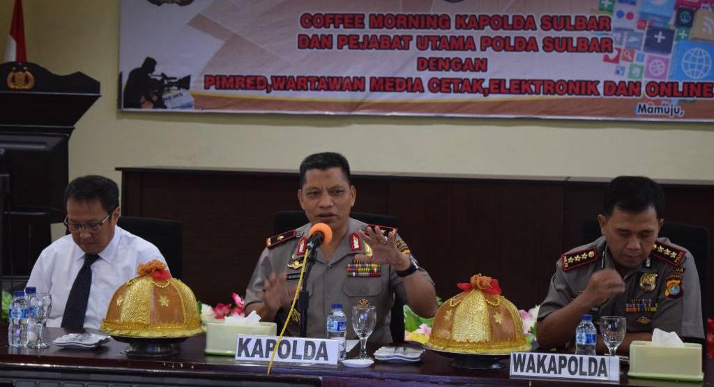 polda-sulbar_20180228_150327.jpg