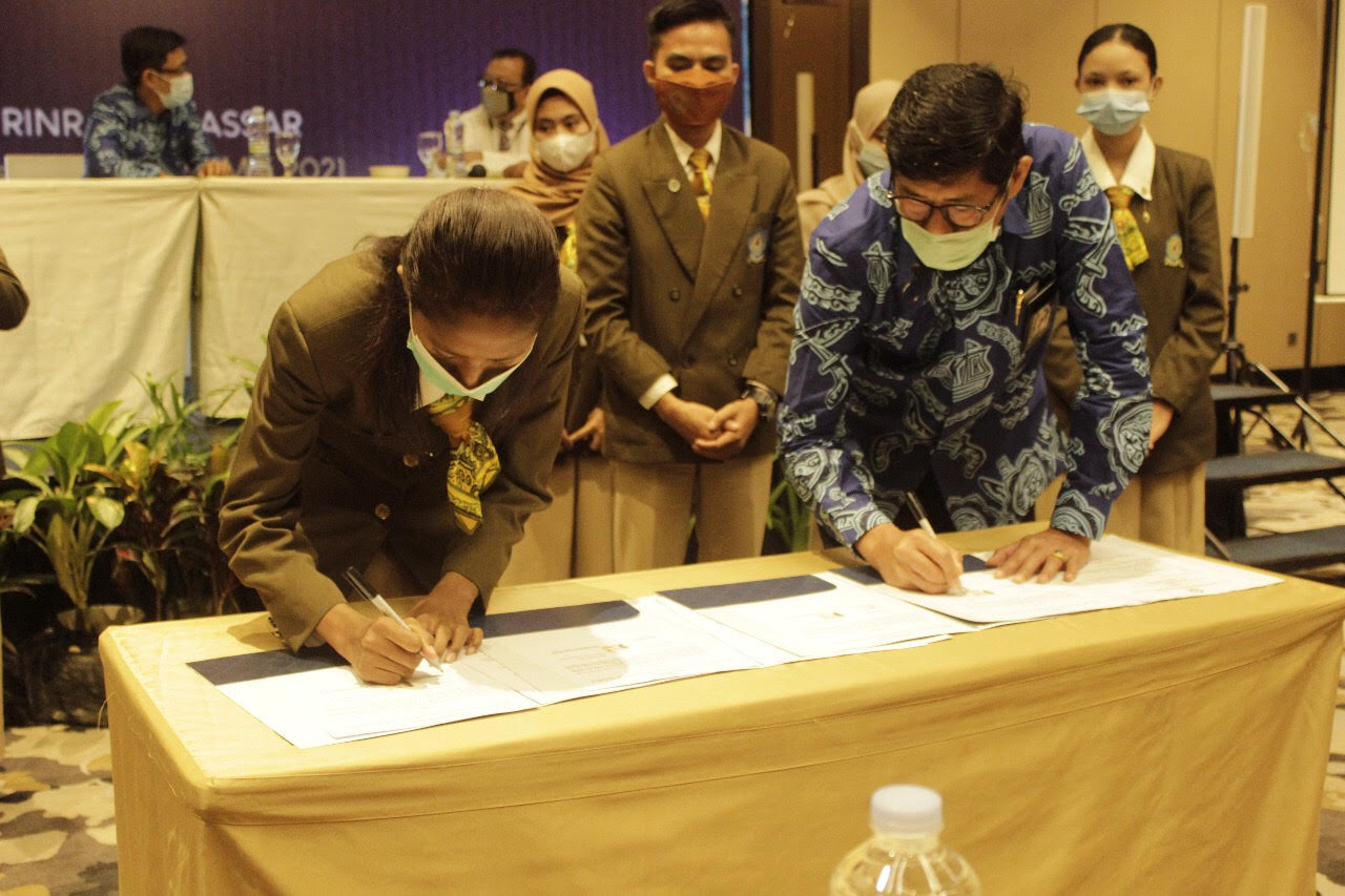 politeknik-pariwisata-negeri-makassar-melaksanakan-penyusunan-kurikulum-perguruan-tinggi.jpg