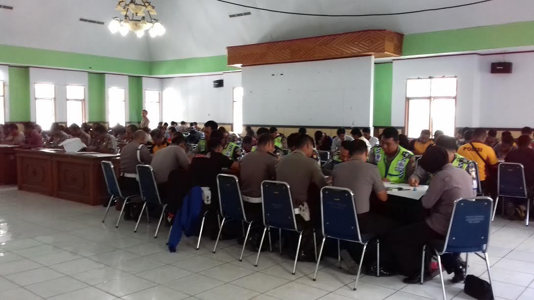polres-luwu-utara-tes-senjata-api_20170214_122401.jpg