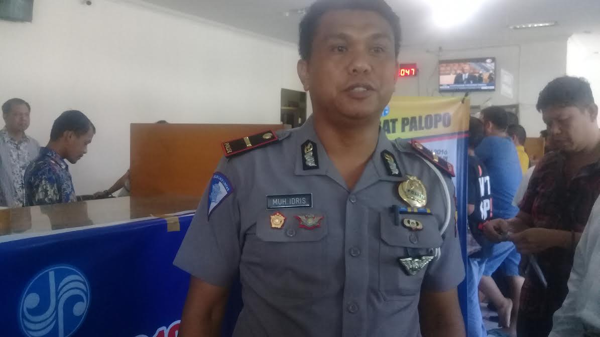 polres-palopo_20170105_151159.jpg
