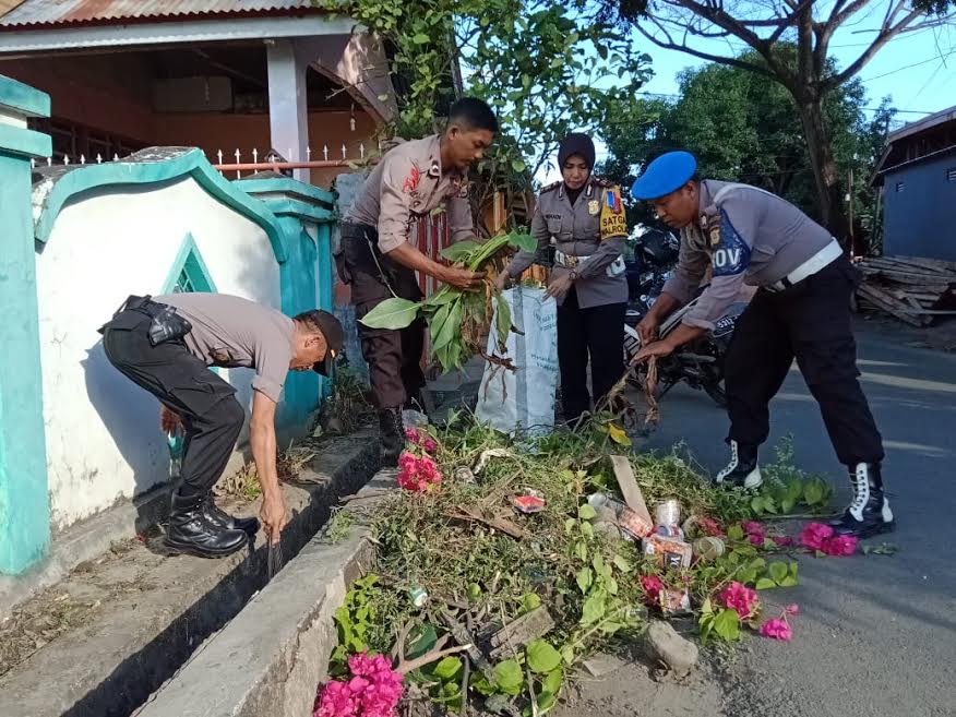 polres-selayar-menggelar-kerja-bakti.jpg
