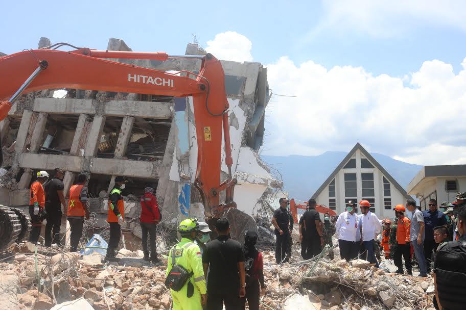 presiden-jokowi-di-palu_20181003_190125.jpg