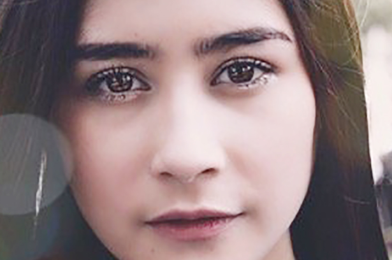 prilly-latuconsina-headshot_20160726_120048.jpg