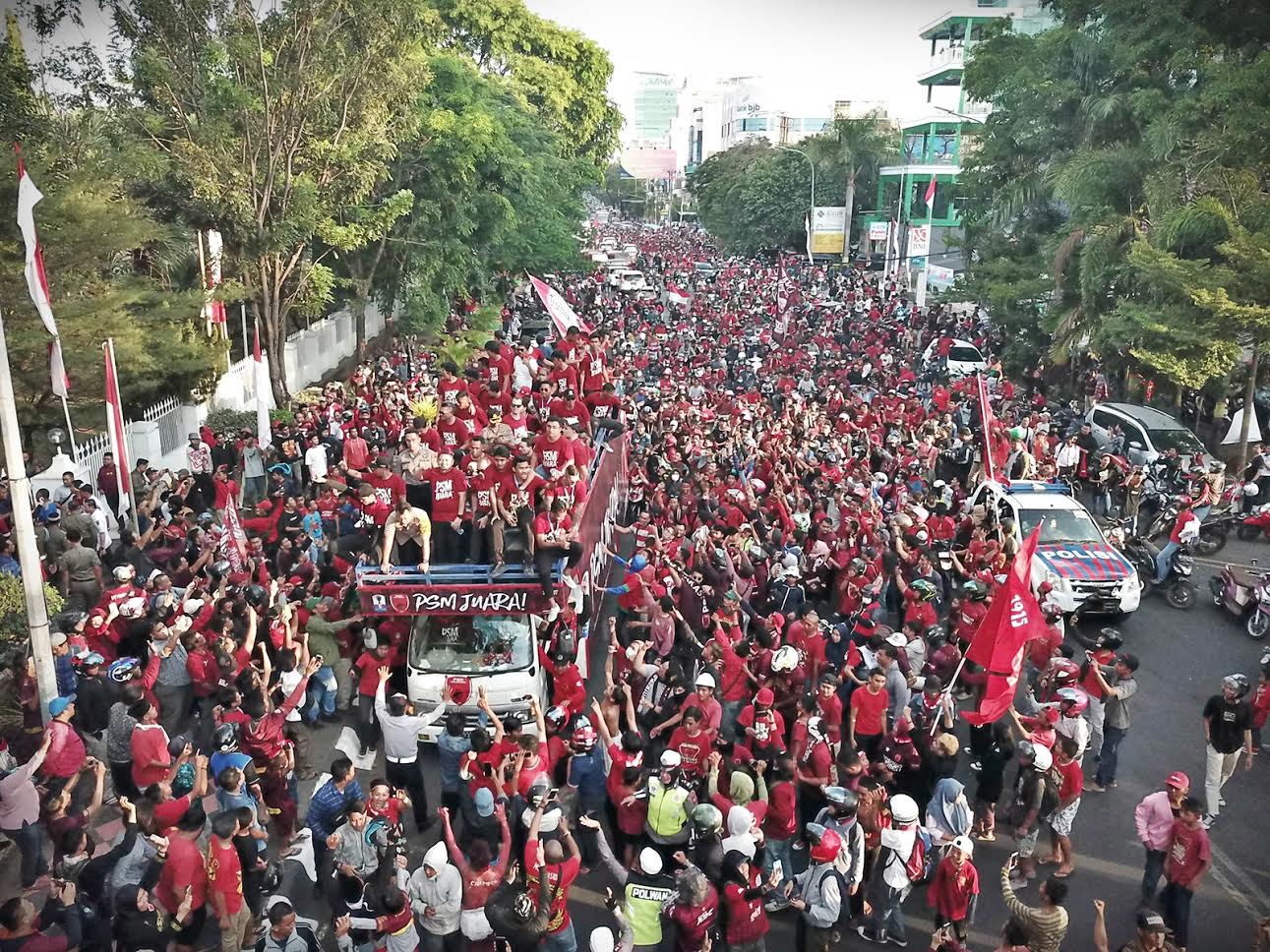 psm-makassar-bersama-ribuan-p2.jpg