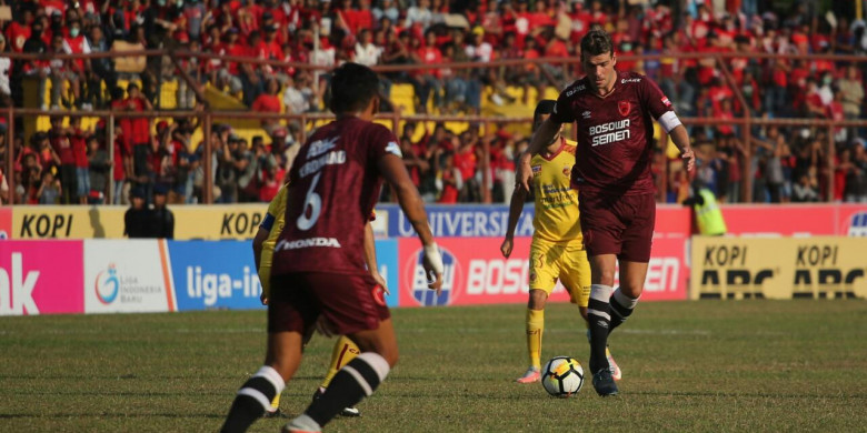 psm-vs-mitra-kukar_20181007_202650.jpg