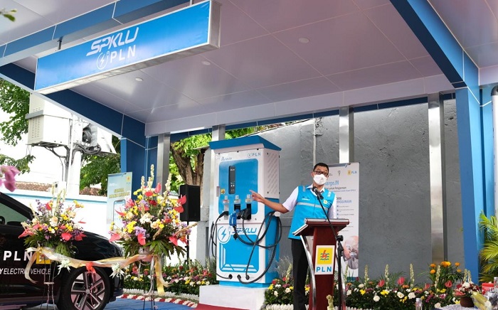 pt-pln-terus-menambah-pengoperasian-stasiun-pengisian-kendaraan-listrik.jpg