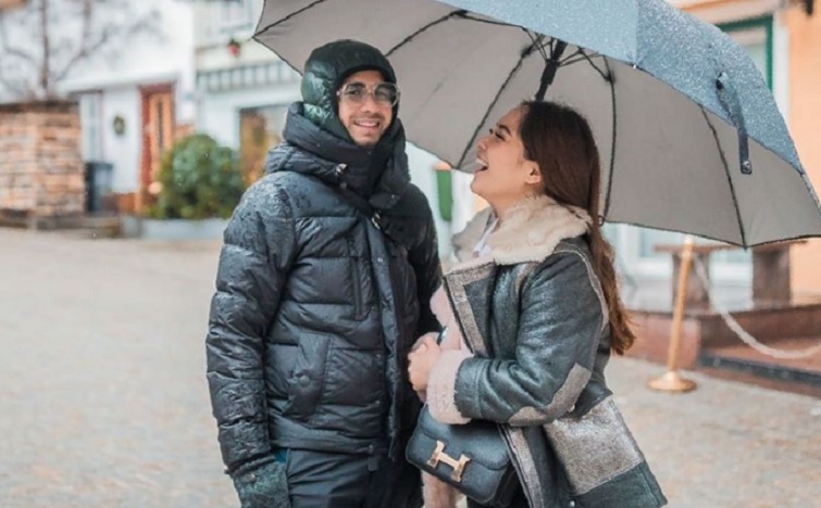 Ternyata bukan Raffi Ahmad & Inul, Inilah Artis Terkaya Indonesia Dapur Seluas Restoran Mewah