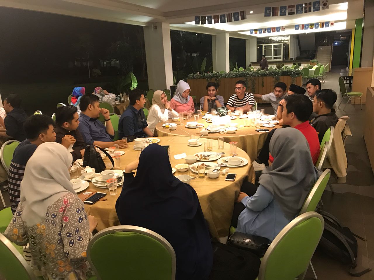 rapat-bukber.jpg