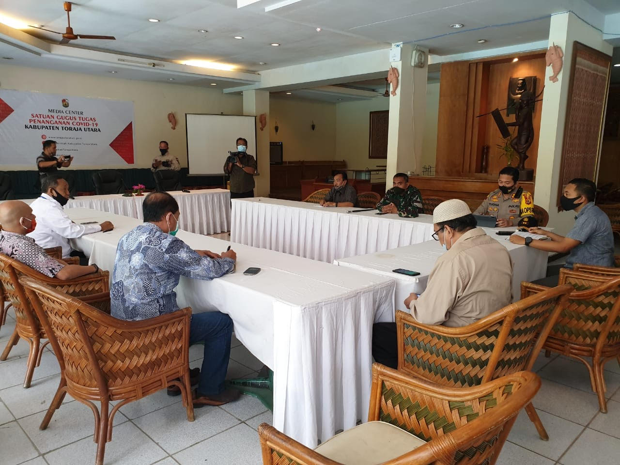 rapat-persiapan-dan-pengamanan-pelaksaan-salat-idulfitri-di-kabupaten-toraja-utara.jpg