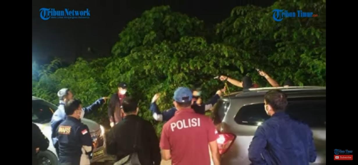 rekonstruksi-laskar-fpi-menyerang-lebih-dulu-dan-menembak.jpg