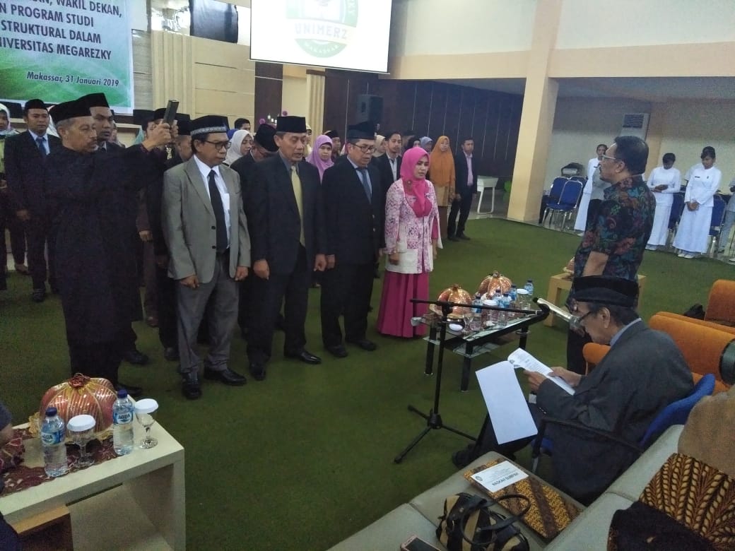 55 Pejabat Struktural Universitas Megarezky Dilantik