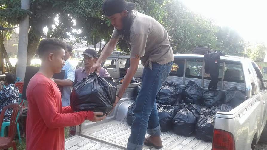 Relawan Peduli Sampoddo Palopo Salurkan Bantuan Rp 20 Juta - relawan-sampoddo4_20160724_231205.jpg