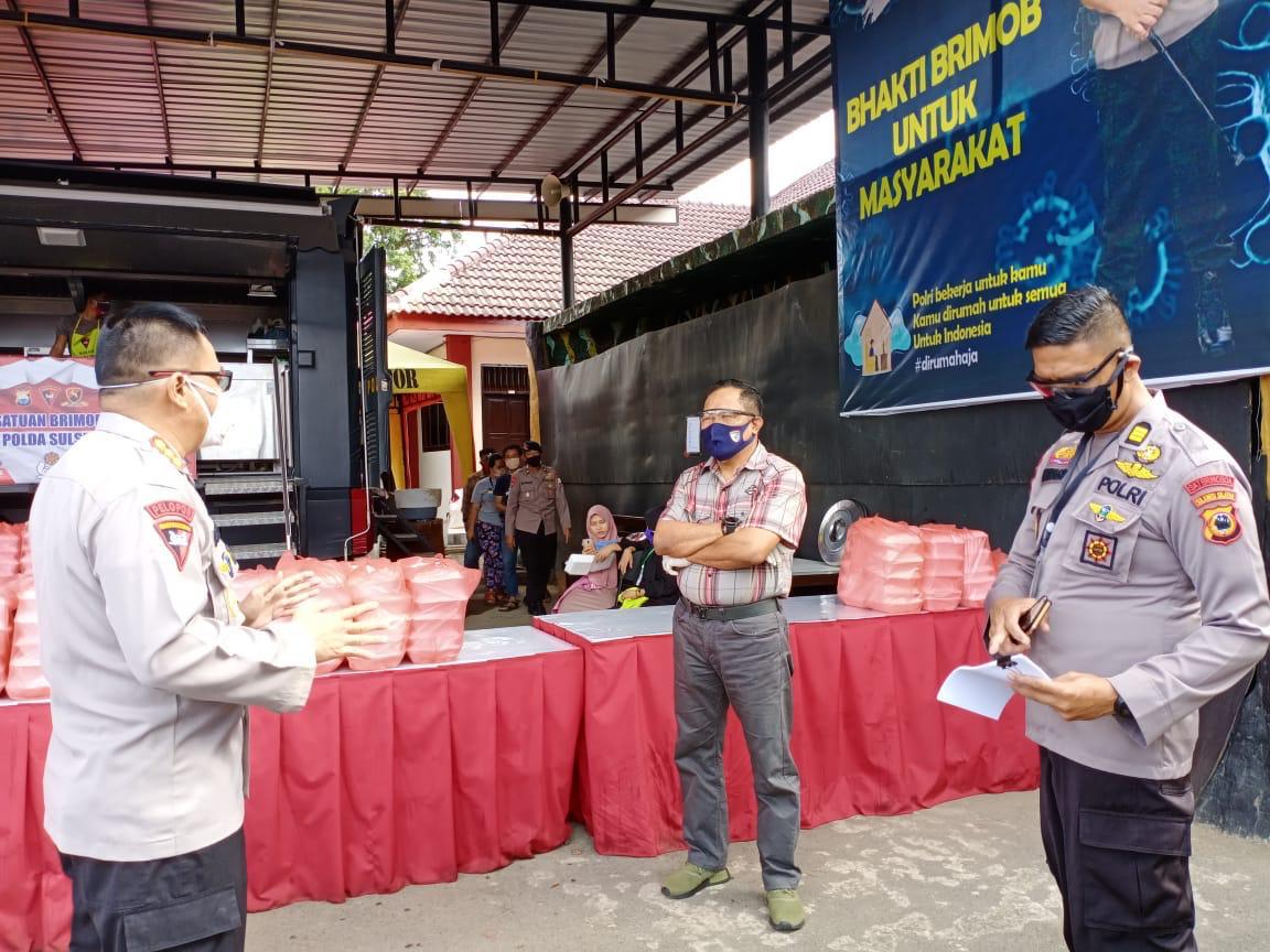 Setiap Hari Polda Sulsel Bagikan 1.000 Dos Paket Buka Puasa untuk Warga Makassar