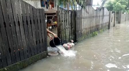 rumah-warga-di-lorong-abdul-jalil-rt-001-rw-007-kelurahan-lumpue-kecamatan-bacukiki.jpg