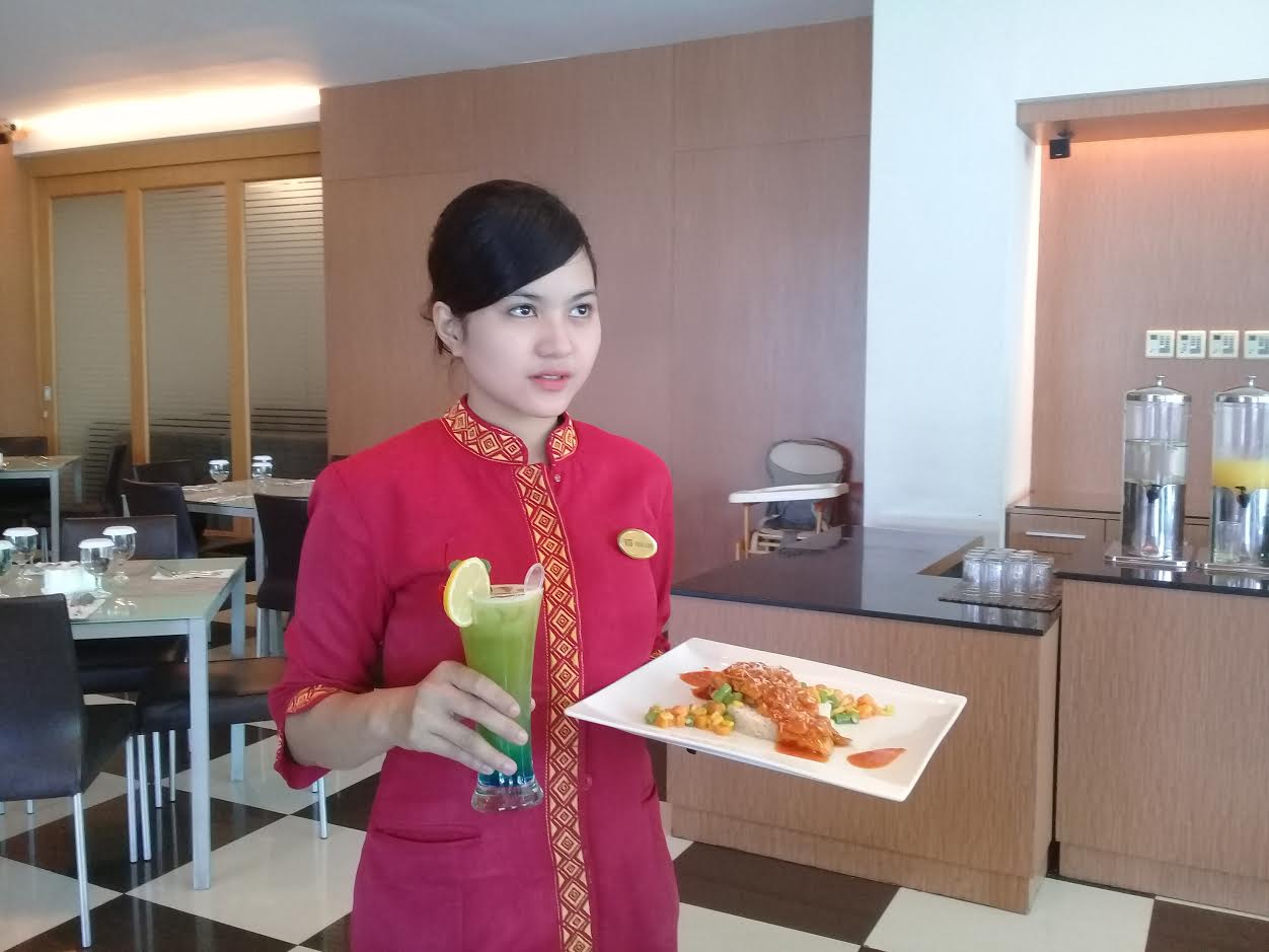 Segarnya Mix Mangga Melon Fresh, Ada di Santika