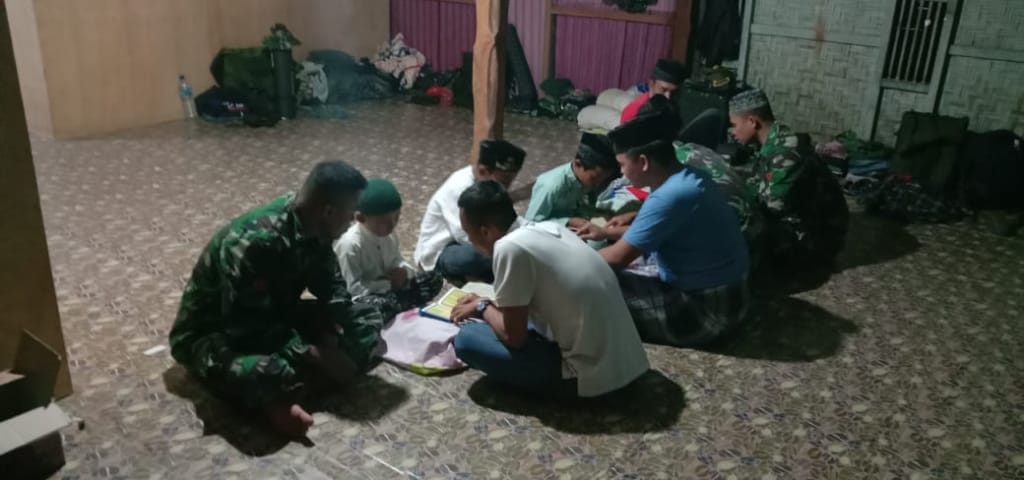 Bukan Hanya Jadi Guru Mengaji, Satgas TMMD Soppeng Juga Gelar Penyuluhan Bahaya Narkoba