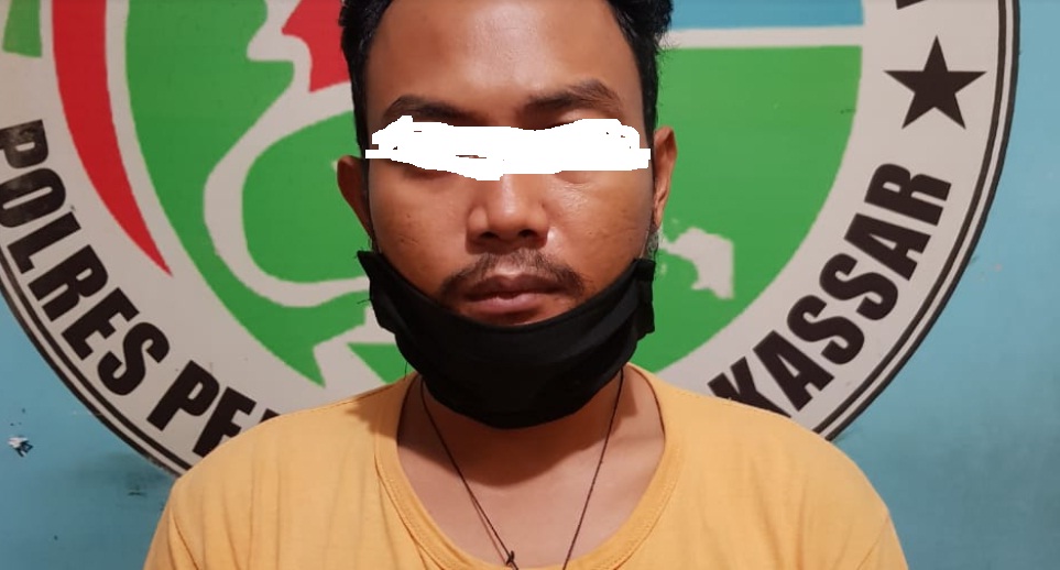 satnarkoba-polres-pelabuhan-makassar-ciduk-pelaku-penyalagunahan-narkoba-di-jl-bandang.jpg