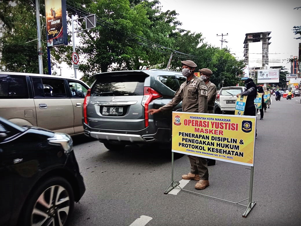 satpol-pp-kota-makassar-menggelar-3e.jpg