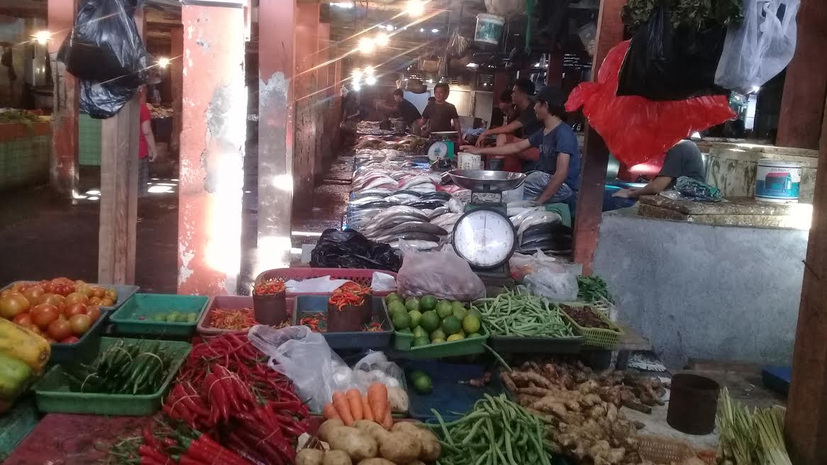 Makassar Zona Merah Covid-19, Pedagang di Pasar Toddopuli Masih Abaikan Penggunaan Masker