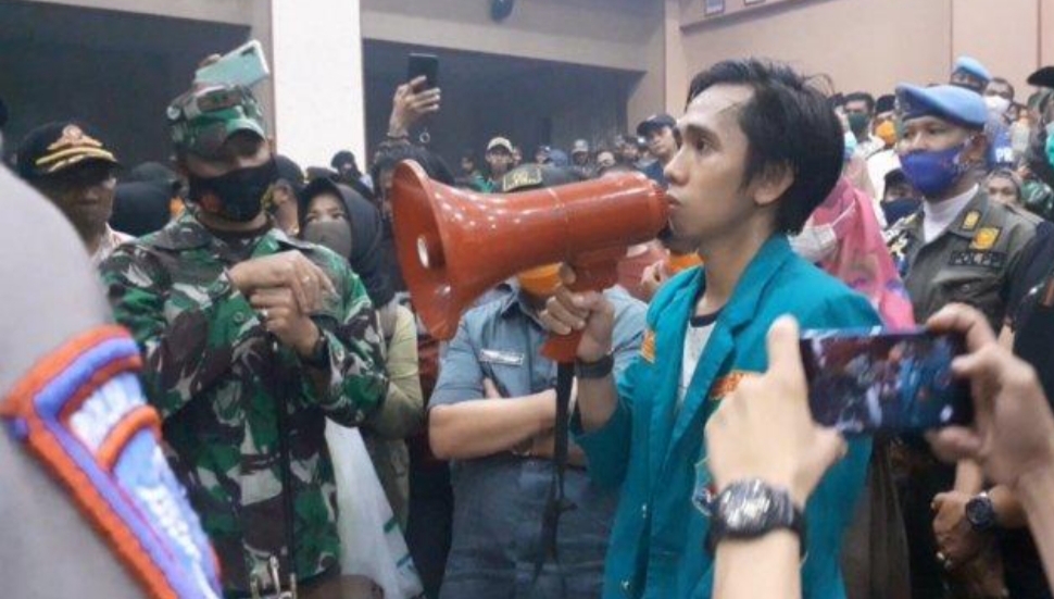 Demonstran di Jeneponto Ancam Segel Kantor DPRD Jika Tuntutannya Tak Dipenuhi