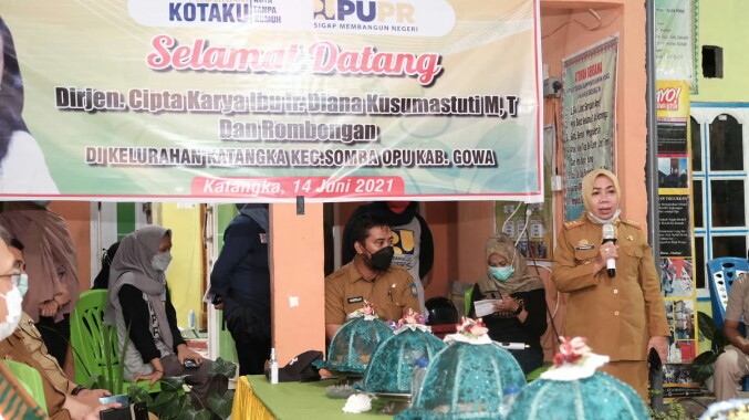 sekda-gowa-kamsina-menerima-kunjungan-direktur-pkp.jpg