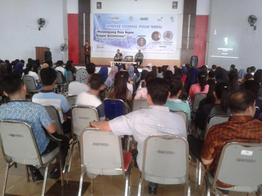 seminar-pasar-modal-di-stie-ypup_20180706_221807.jpg
