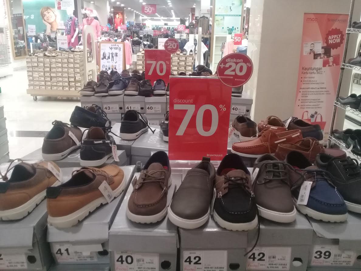Sepatu Santai Pria Diskon 70%+20% di Matahari Mal GTC