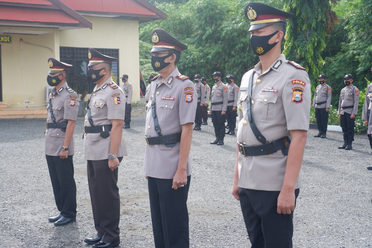 serahterima-jabatan-kabag-ren-kasat-narkoba-dan-kasat-sabhara-polres-wajo.jpg