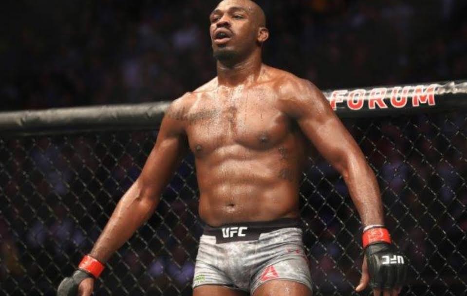 setelah-bantu-nyawa-orang-petarung-ufc-jon-jones-justru-dibully-kok-bisa.jpg