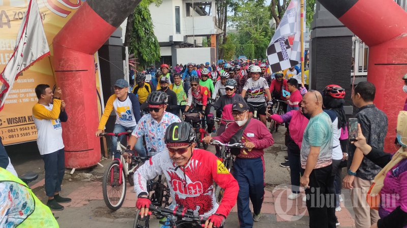 Peringati Sumpah Pemuda, Alumni Angkatan 98 Smansa Makassar gelar Gowes Pemoeda - smansa-goes6.jpg