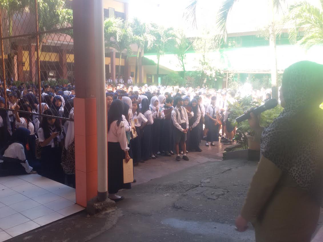 Kepala SMPN 23 Larang Siswa Coret Baju