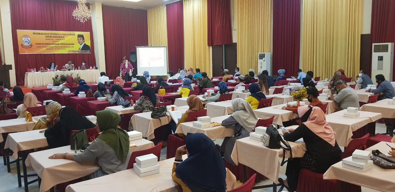 sosialisasi-penyebarluasan-produk-hukum-daerah-makassar-di-hotel-dan-resto-agraha-marina.jpg